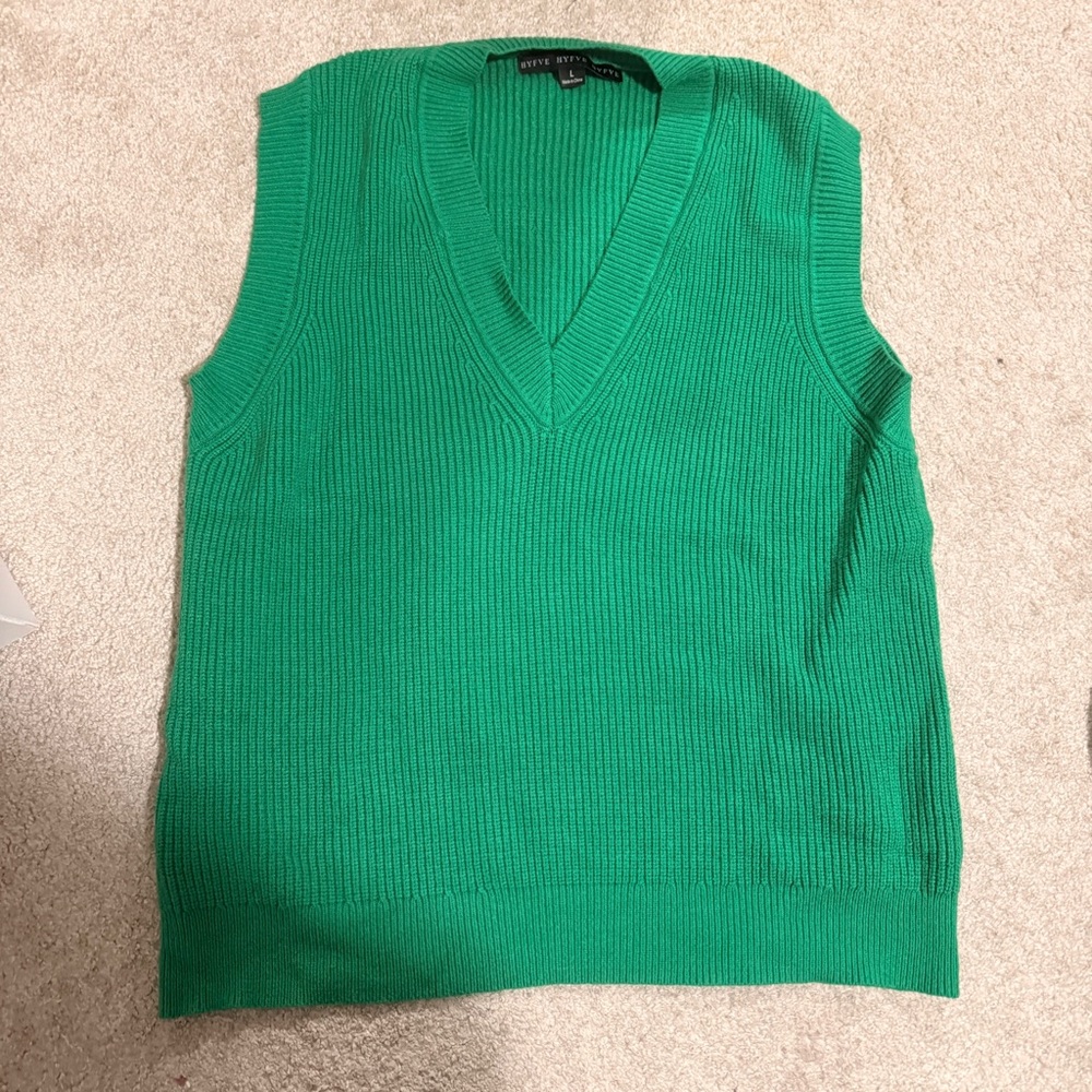 GREEN APPLE KNIT VEST 💚💫